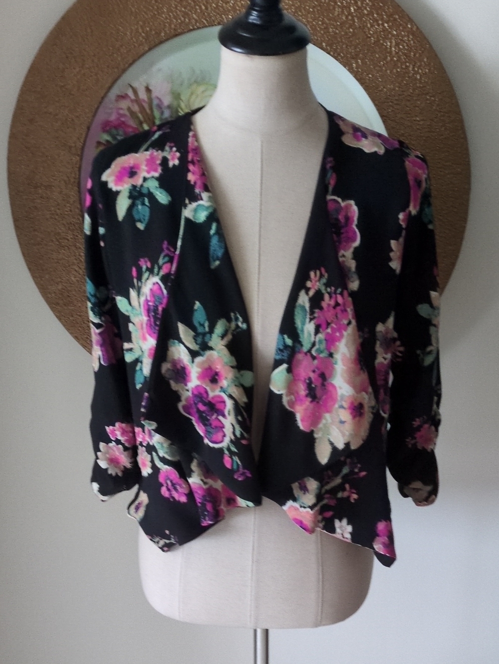Charlotte Russe Black Floral Open-Front Women's Sweater Jacket - Pink Floral
